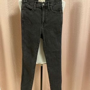 Madewell 10" High-Rise Skinny Jeans pre-loved